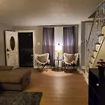 Tranquility Room By The Airport